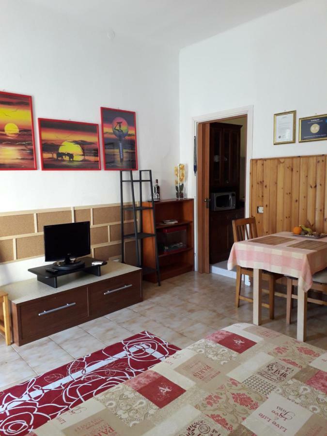 Appartamento "Da Mamma Agnese" 戈尔贡佐拉 外观 照片